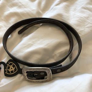 Skinny Ariat leather belt